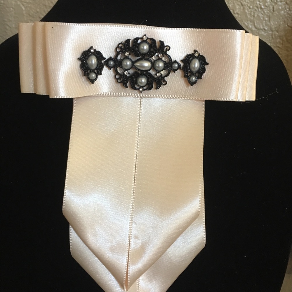 Brooch bows - Picture 6 of 8